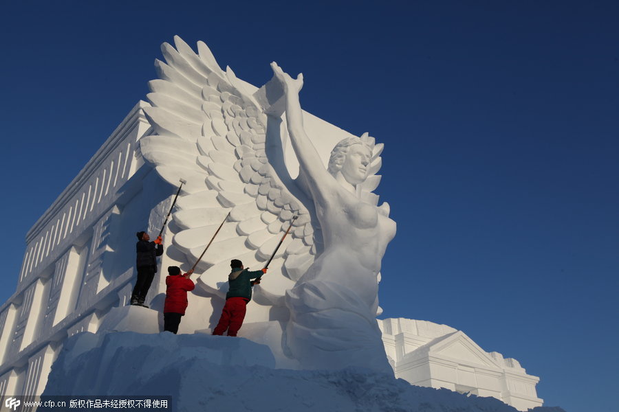 Giant Moon Goddess snow sculpture to welcome skiers