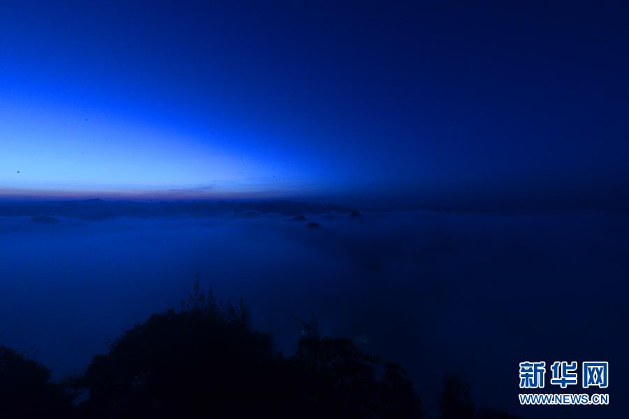 Extraordinary sight of sea of clouds in SW China