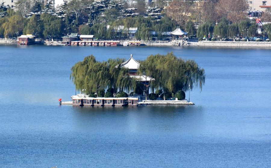 Snow scenery of Daming Lake in Jinan, Shandong province