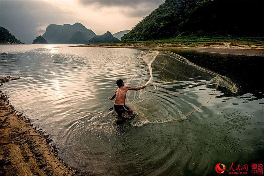 Breathtaking scenery and simple lifestyle in Hainan