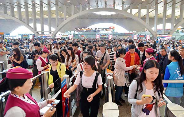 Hebei sweetens deals for rail, air travelers