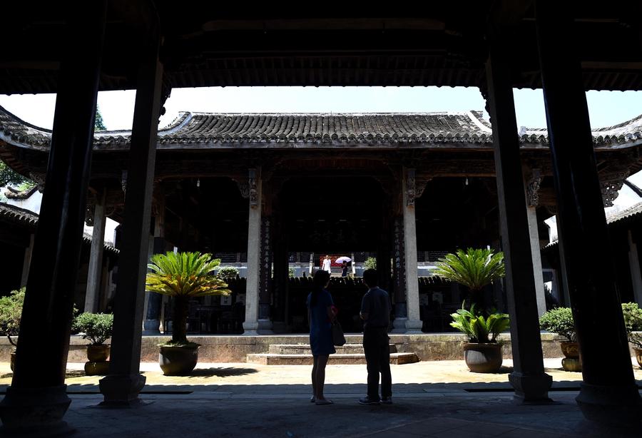 Tourists visit Zhuge village in Zhejiang