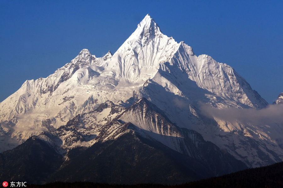 Meili Snow Mountain:Godlike snow mountain in China