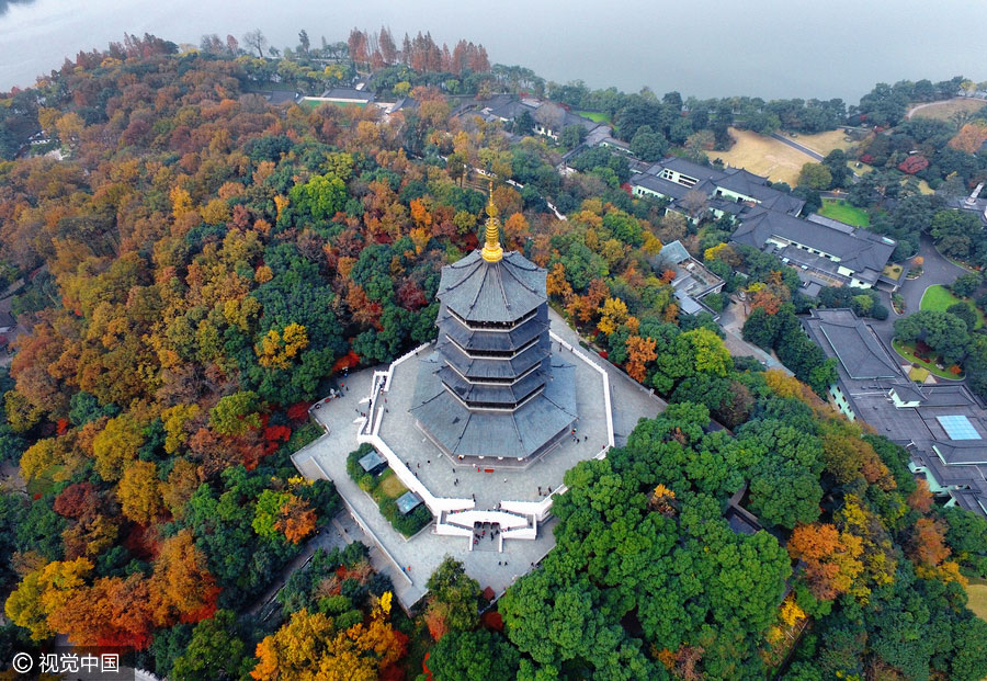 Picturesque Hangzhou in winter