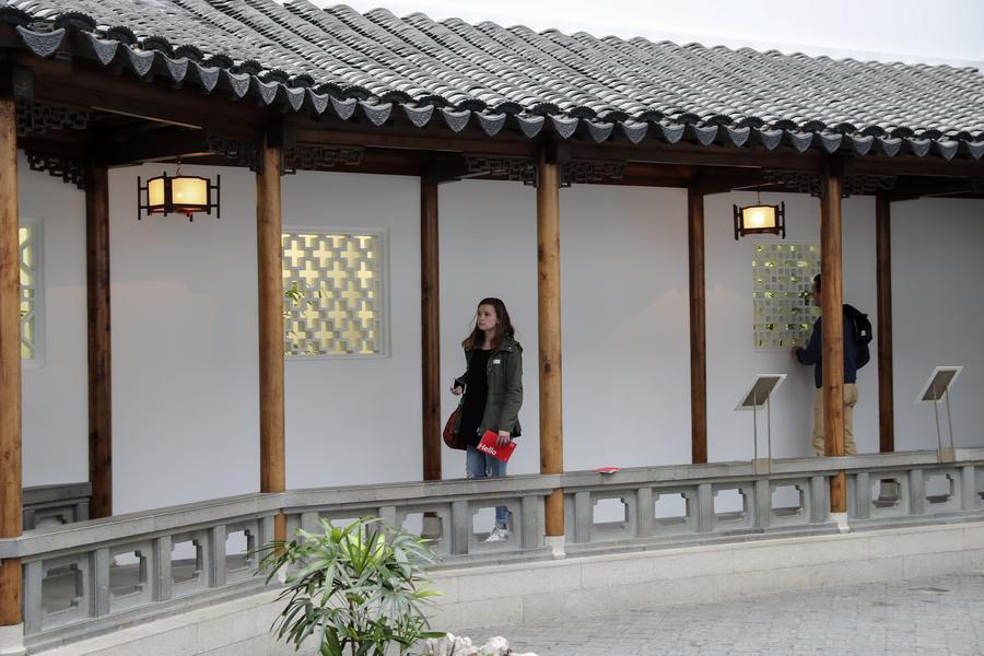 Chinese garden 'Astor Court' in New York