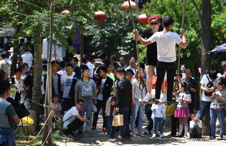 Folk tourism developed at Yuanjia village in NW China's Shaanxi