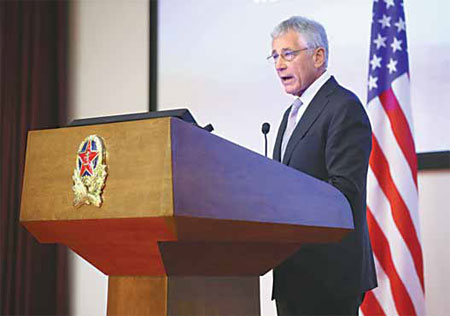 Hagel says US not 'containing China'