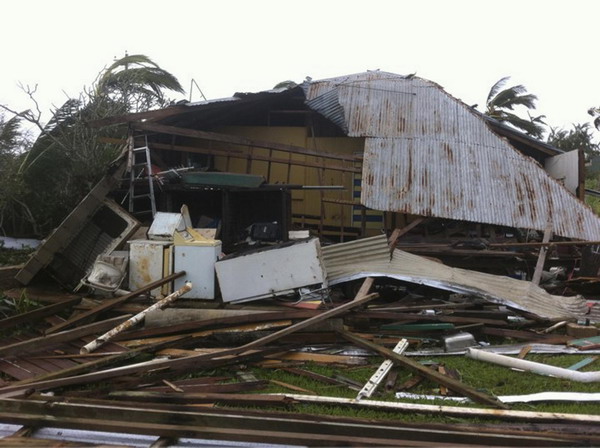 Cyclone damages hundreds of homes, boats in Queensland