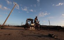 <I>Peace Ark</I> answers call in typhoon-hit Philippines