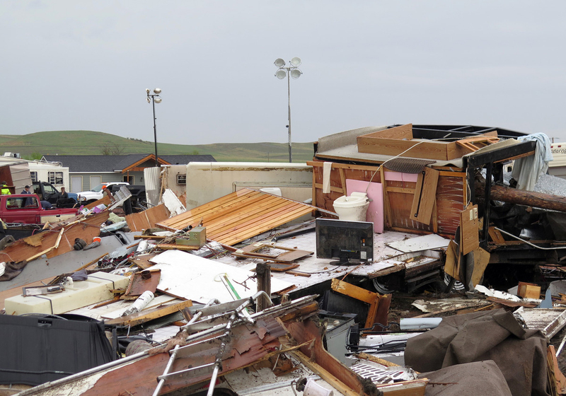 Tornado roars through oil workers camp in North Dakota