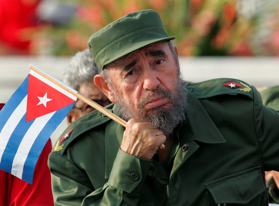 Cuban revolutionary leader Fidel Castro dies at 90